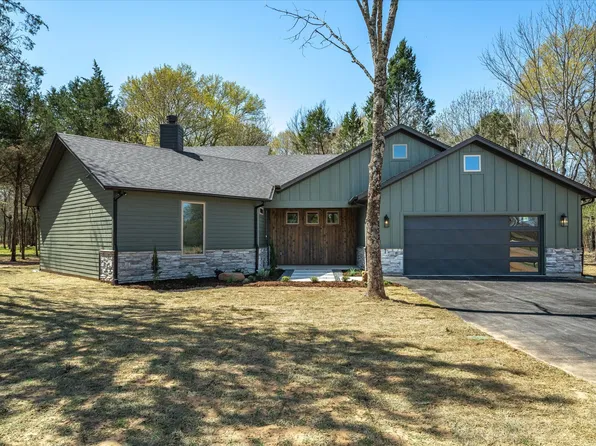 1864 Vz County Road 3117, Edgewood, TX 75117