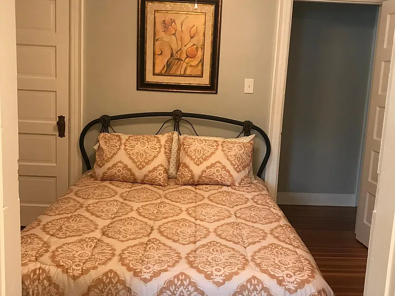 Bedroom #2 queen bed & closet