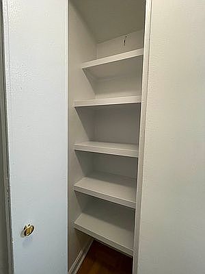 5th image of 301 W 45th St #601