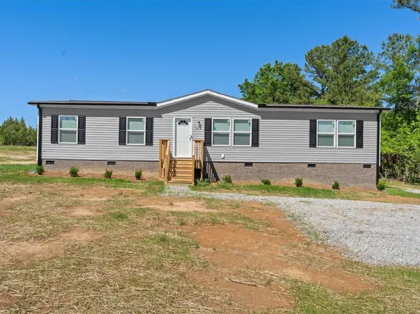 1305 Schloss Rd, Louisburg, NC 27549