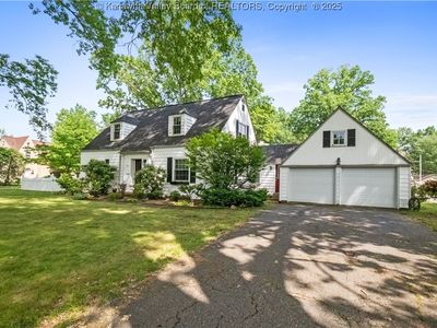 102 49th St SE, Charleston, WV, 25304