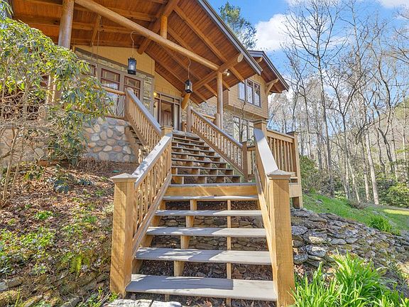 15th image of 740 Little Rock Creek Rd