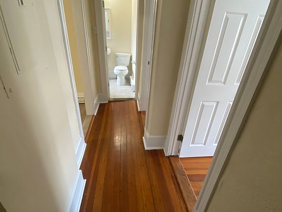 3rd image of 894 Huntington Ave #9