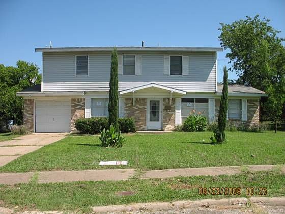 1st image of 1612 Poplar Pl