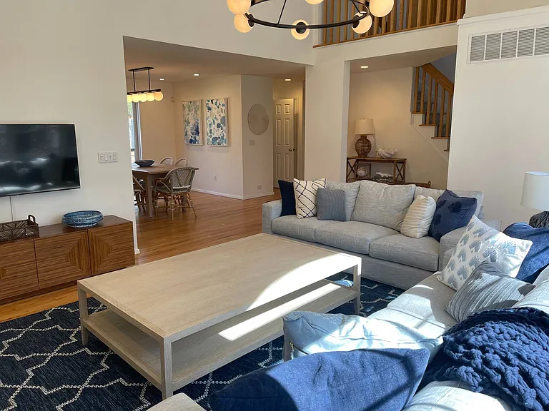 23 Harbor Blvd — Photo 5