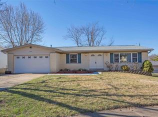 10918 Midland Ridge Dr, Saint Louis, MO 63114