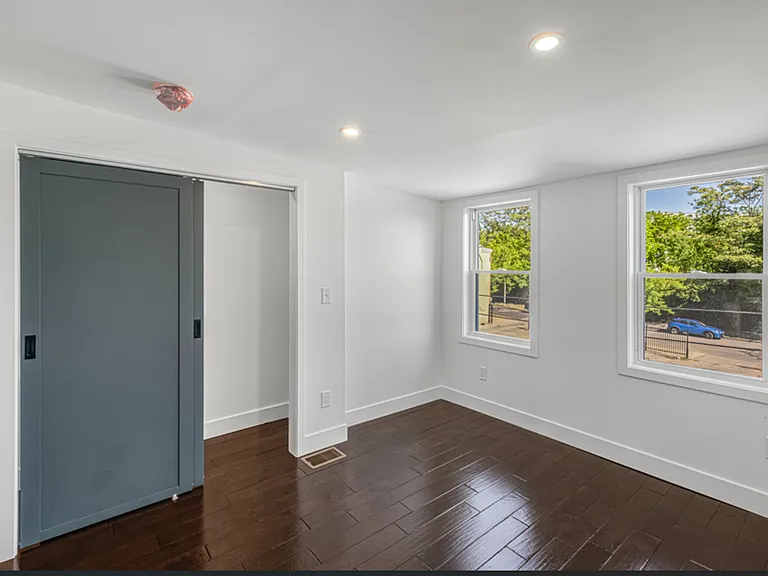 325 W Lorraine Ave — Photo 17