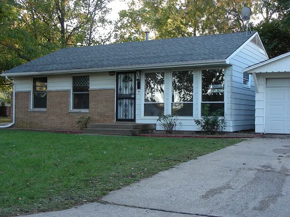 1301 N Willis Ave, Champaign, IL 61821