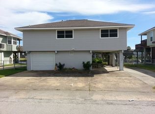 1069 Redfish St, Bayou Vista, TX 77563