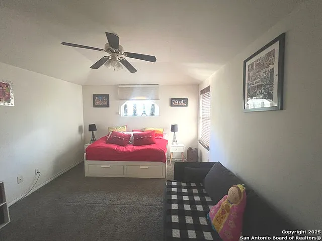 610 Renoir — Photo 14