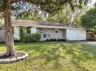 2013 Ming Dr, Edgecliff Village, TX 76134