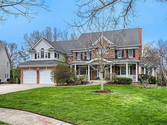 2nd image of 56 Ridgefield Ln