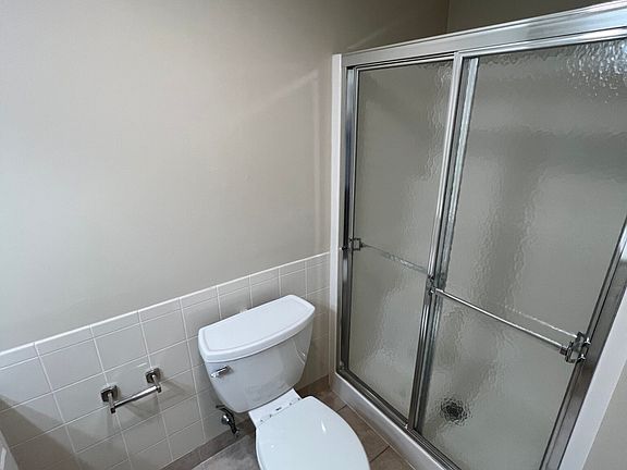 5th image of 10 Florence St #500