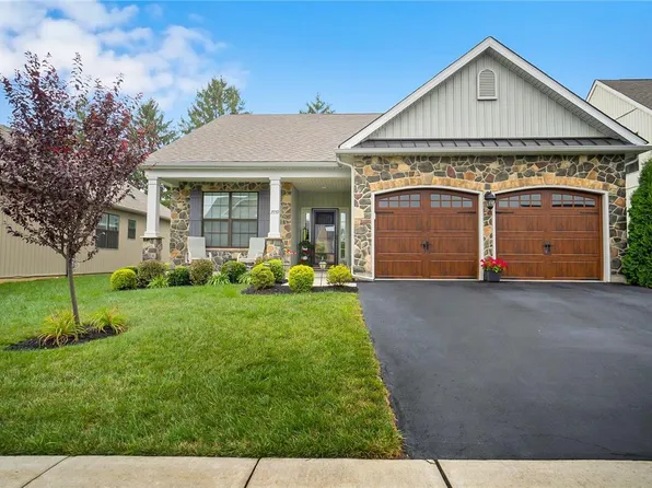 3559 Daylily Dr, Emmaus, PA 18049