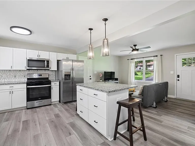 6385 Lobelia Rd SW — Photo 8