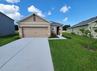 578 Squires Grove Dr, Winter Haven, FL 33880