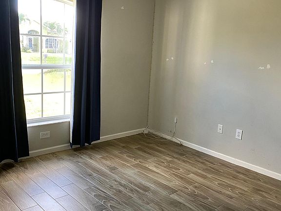 2nd image of 1044 SW Liberty Ave