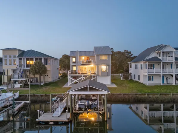 103 E Island Drive, Oak Island, NC 28465