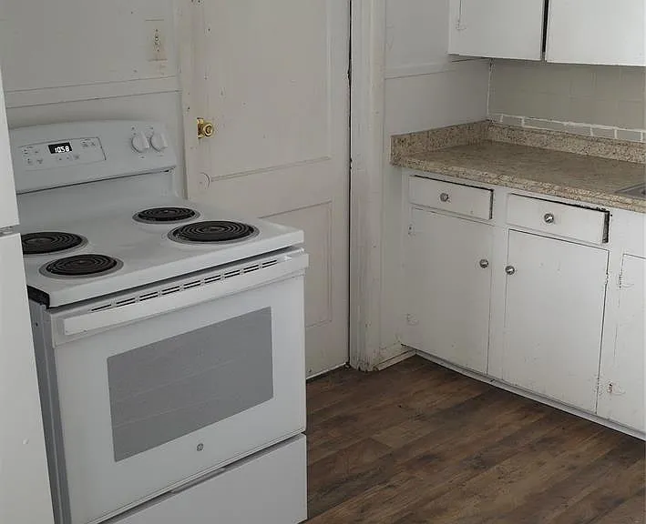 2811 Iola St #8 — Photo 11