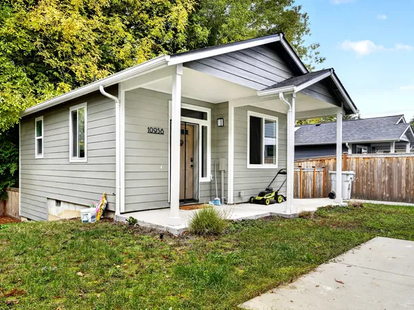 10956 SE 165th St #1, Renton, WA 98055