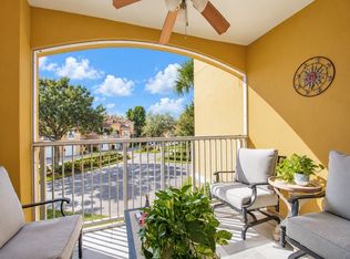 5050 Fairways Cir APT E207, Vero Beach, FL 32967