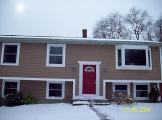37 Rockland Ter, Tiverton, RI 02878