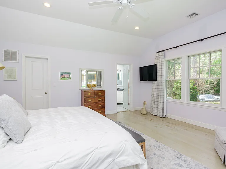 99 Oak Ln — Photo 16