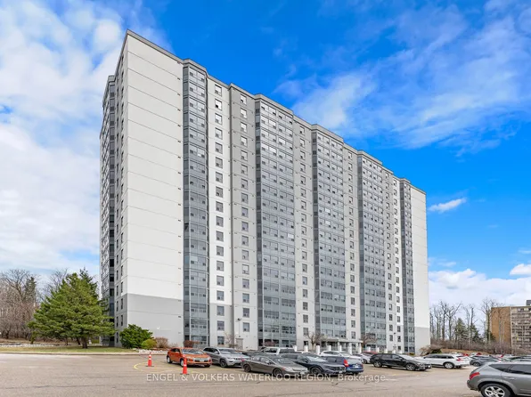 55 Green Valley Dr #1504, Kitchener, ON N2P 1Z6