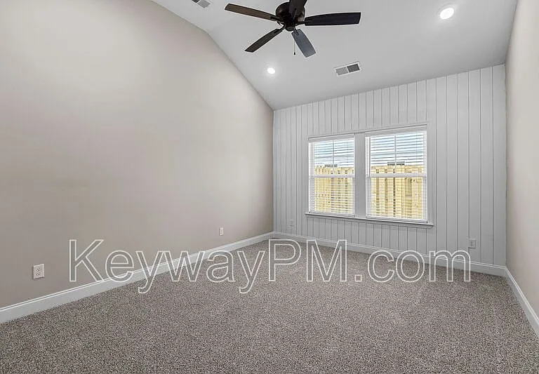 2103 Denmark Ave SE — Photo 13