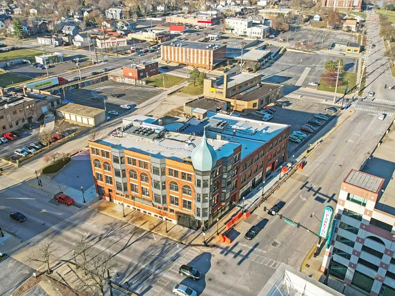 115 W Galena Blvd #204 — Photo 1
