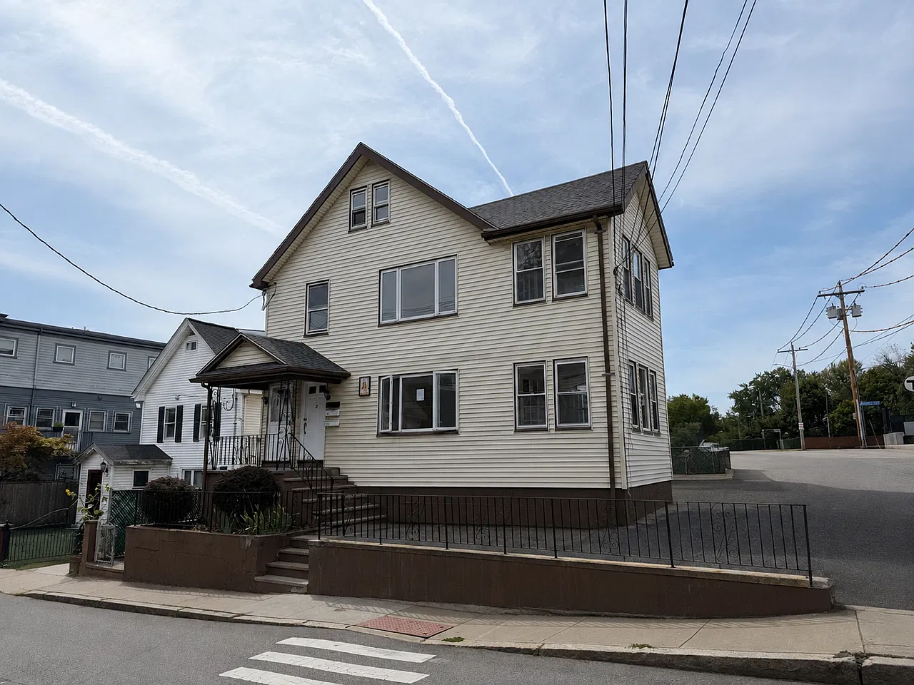 2 bed, 1200 sqft, $2,800 — Photo 3