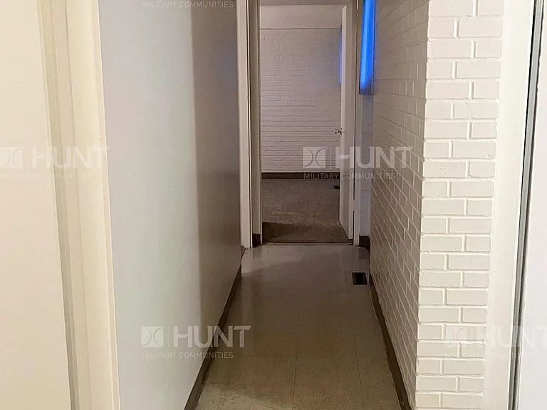 4042 Mercury Cir SE #B — Photo 5
