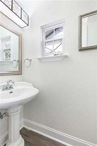 402 Coffee St #D — Photo 10