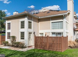 27 Brookside Ct, Horsham, PA 19044