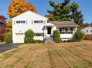 1 Lynbrook Rd, Poughkeepsie, NY 12603