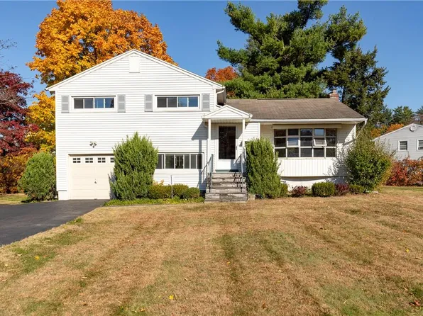 1 Lynbrook Road, Poughkeepsie, NY 12603