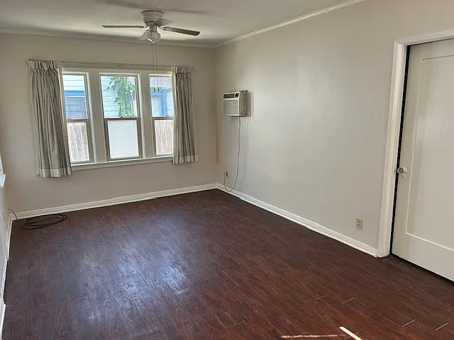 111 S 5th St — Photo 5