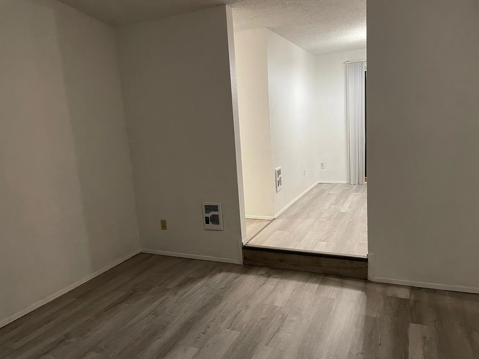 2 bed, 875 sqft, $1,650 — Photo 2
