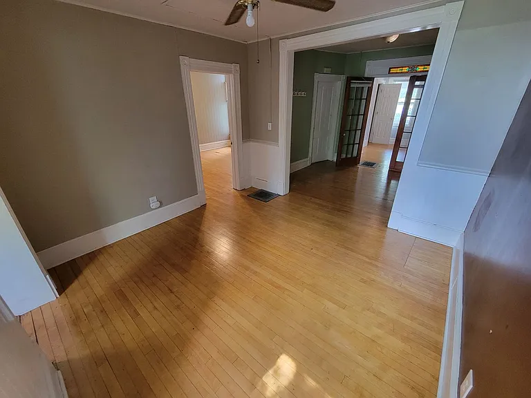 1206 E 3rd St — Photo 5