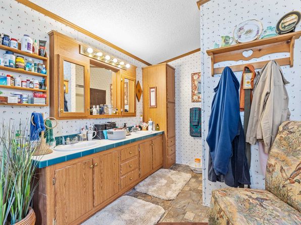 rapid-city-south-dakota-117827752 picture