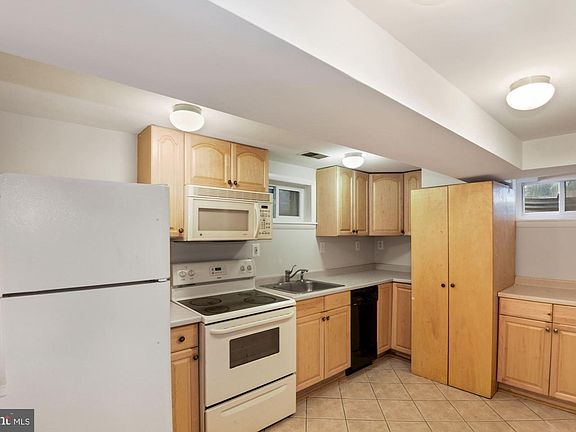 3rd image of 2514 10th St N #C