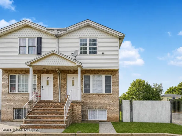 15 Gloria Ct, Staten Island, NY 10302