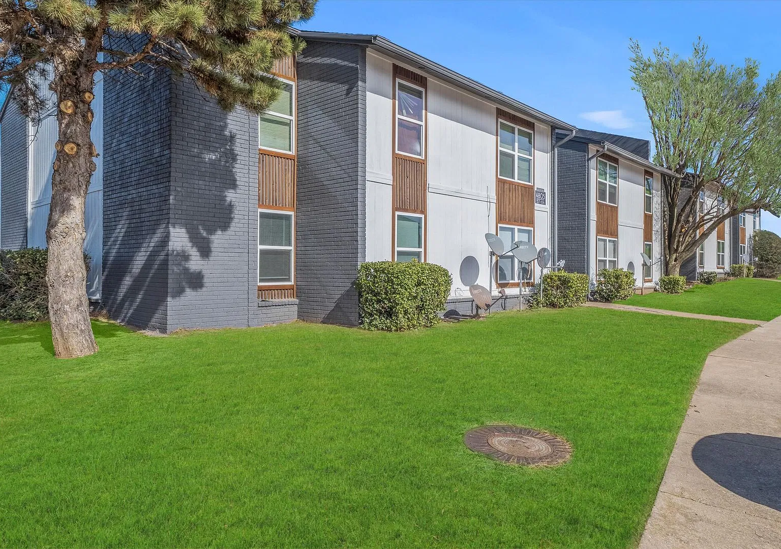 Willow Park Apartments — Photo 1