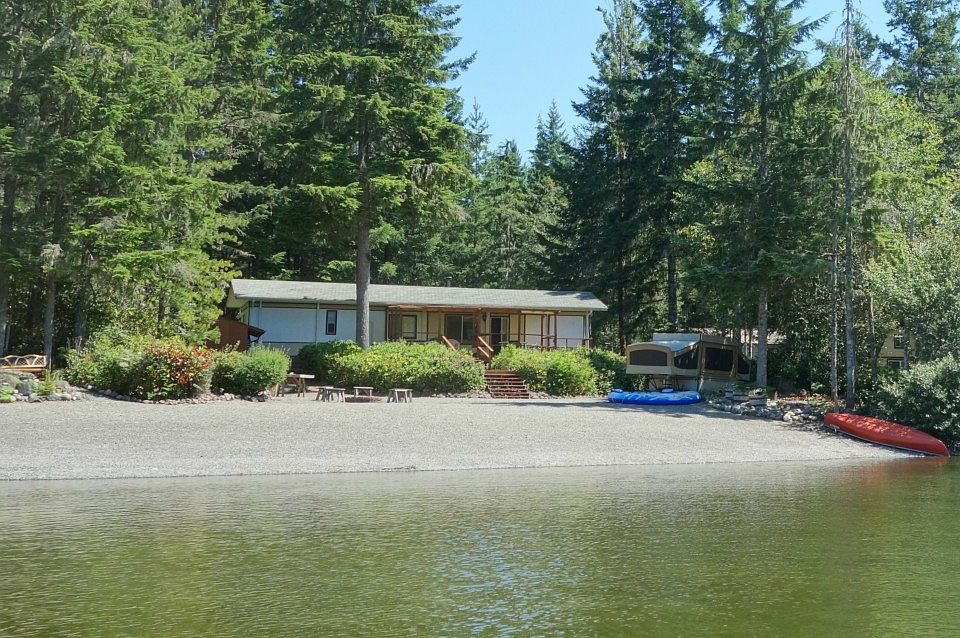 1st image of 381 N Lake Surf Dr