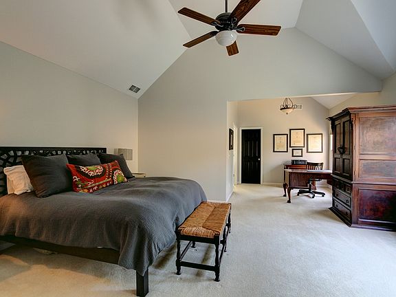 Oversize Master Bedroom