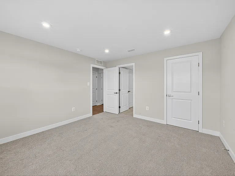 240 E Main St — Photo 6
