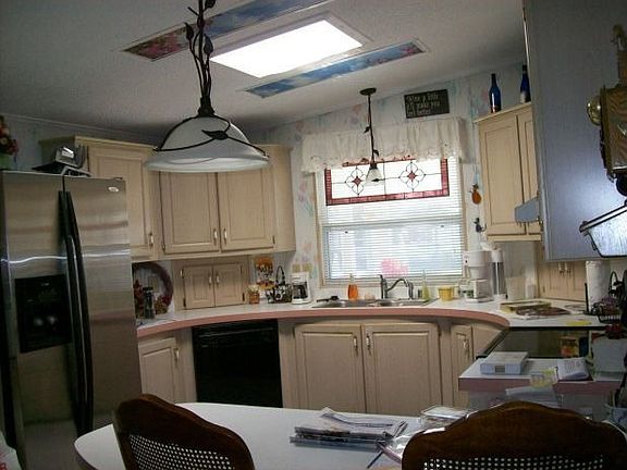 2nd image of 2908 Manatee Rd