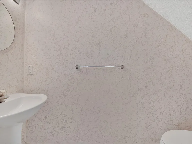 1840 Sweetbay Way — Photo 12