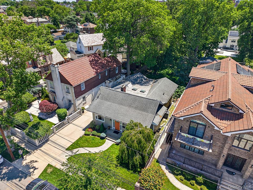 1st image of 146-24 Bayside Avenue