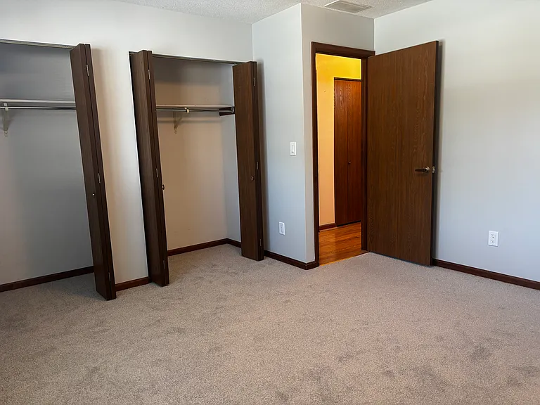 4 Edith Ct — Photo 20